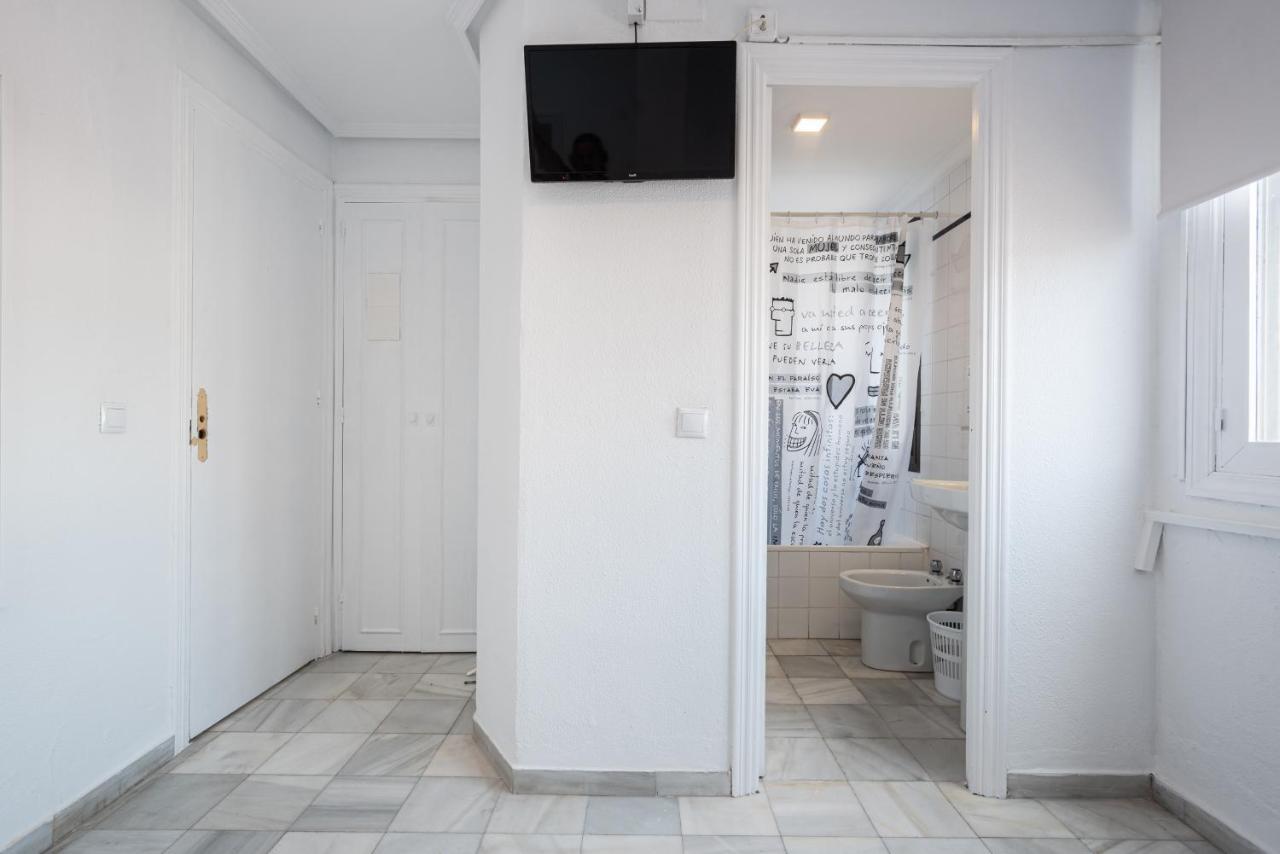 Hostal Pension Alicia San Pedro de Alcántara Esterno foto