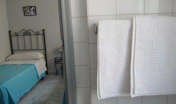 Hostal Pension Alicia San Pedro de Alcántara Esterno foto