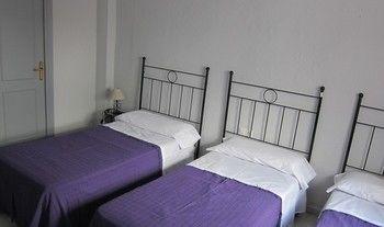 Hostal Pension Alicia San Pedro de Alcántara Esterno foto